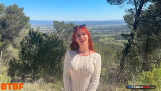 Norah Juliette outdoor French seduction
